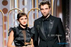 Emma Watson dan Robert Pattinson Reuni di Golden Globes 2018