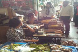 Pedagang Pasar Demangan Tidak Mau Libur