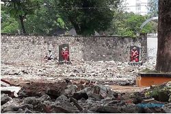PENATAAN SRIWEDARI: Diprotes, Pembangunan Masjid Taman Sriwedari Jalan Terus