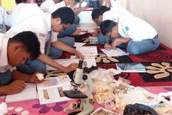 PENDIDIKAN SOLO: SMA Muhammadiyah PK Solo Teliti Jamur