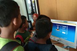 Banyak Pelajar Datang ke Perpusda Kulonprogo untuk Mendapatkan Wifi Gratis
