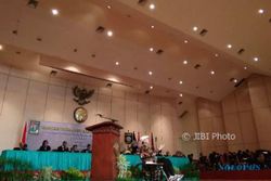 Putu Wijaya Terima Gelar Doctor Honoris Causa Bidang Teater dari ISI Yogyakarta