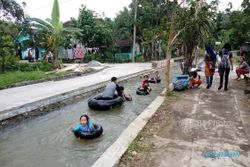 WISATA KENDAL : Rawat Sungai, Warga Desa di Boja Ini Buat Wahan River Tubing