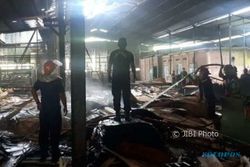 KEBAKARAN PACITAN : Pabrik Tripleks di Donorojo Terbakar, Ini Pemicunya