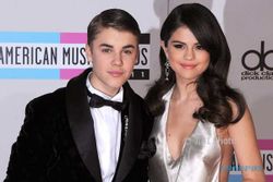 Sering Bertengkar, Justin Bieber dan Selena Gomez Saling Jaga Jarak