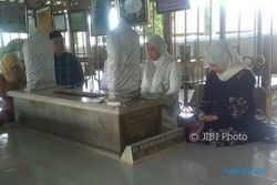 PILKADA 2018 : Ini Janji Ida di Makam R.A. Kartini