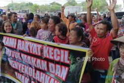 Bersihkan Alun-Alun Sragen dari PKL, Bupati Yuni Kembali Ajak Dialog