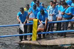 5.000 Benih Ikan Nila Ditebar di Embung Tambakboyo