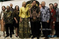 Kunjungi Kraton Jogja, Direktur IMF Disuguhi Lombok Kethok