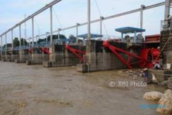 FOTO INFRASTRUKTUR GROBOGAN : Cegah Banjir, Bendungan Klambu Direhabilitasi