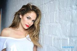 Duh, Jennifer Lopez Nyaris Jadi Korban Pelecehan Seksual