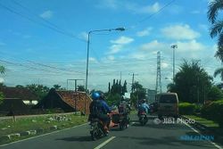 Talut Ambrol, Jalan Dekat Jembatan Bacem Sukoharjo Terancam Ambles