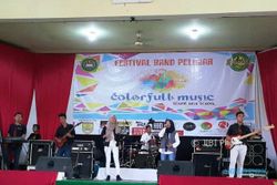 Belasan Grup Band Ramaikan Festival Band Pelajar di Univet Sukoharjo