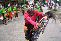 FOTO HUT KABUPATEN SEMARANG : Begini Parade Budaya HUT Ke-497