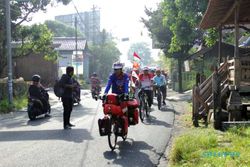 Bersepeda 15.000 Km, Relawan PMI Kampanyekan Konservasi Alam