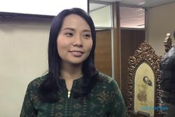 Livi Zheng Enggan Tanggapi Kontroversi Film The Santri