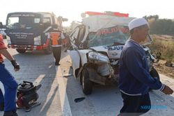 Polisi Belum Tetapkan Tersangka Ambulans Tabrak Truk di Tol Pejagan