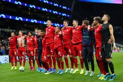 Fans Bayern Muenchen Tuding Polisi Biang Keladi Tragedi Kanjuruhan