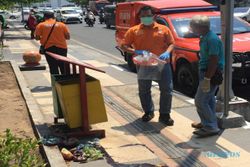 Diduga Berisi Daging dan Darah, Bungkusan Plastik di Depan Bank Danamon Semarang Gegerkan Warga