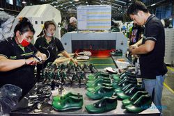 Kunjungi Pabrik Adidas, Wagub Klaim 39 Perusahaan Minati Kawasan Industri Brebes