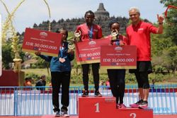Pelari Kenya Hanya Sisakan 3 Gelar Juara Borobudur Marathon 2019