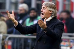 Tanda Tangan Kontrak Baru, Roberto Mancini Latih Timnas Italia hingga 2026