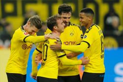 Dwigol Erling Haaland Bawa Dortmund Tundukkan Sevilla