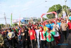 10.000 Orang Jalan Sehat di Sragen Peringati HUT Korpri dan PGRI