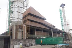 Wali Kota Gibran Tegaskan Masjid PB X Sriwedari Solo Kelar Tahun Ini