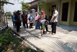 BPBD dan BLH Uji Lab Semburan Gas di Lahan Warga Lamongan