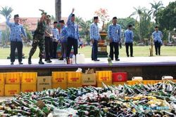 Di Jepara, HUT Korpri Diwarnai Pecah 3.322 Botol Minuman Beralkohol