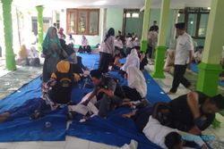Empat Hari Beruntun Kesurupan, 53 Siswa SMPN di Jombang Dirukyah