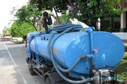 Mulai Besok, Truk Tangki Air dan Pasir di Karanganyar Diizinkan Beroperasi di Malam Hari