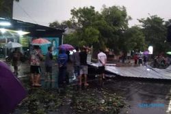 Angin Kencang Robohkan 1 Rumah dan 1 Orang Terluka di Ngawi