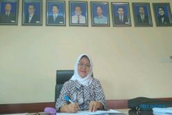Yulia Budiwati, Direktur UT Surakarta Memulai Karier Dosen Karena Inspirasi Sang Ayah