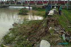 Potensial Banjir, Tanggul Sungai Wulan Kudus Retak-Retak