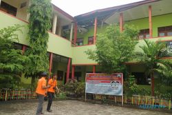 Berstatus Sekolah Ramah Anak, Atap SD di Semarang Jebol