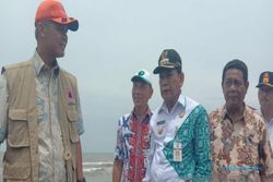 Tinjau Pantai Pasir Kencana Pekalongan, Gubernur Jateng Ingin Desain Ulang