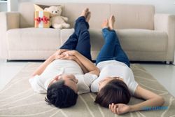 Tips Tetap Harmonis Saat Isolasi Diri Bersama Pasangan
