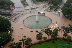 Penyebab Banjir Jakarta Selalu Terulang: Sampah dan Eksploitasi Air Tanah!