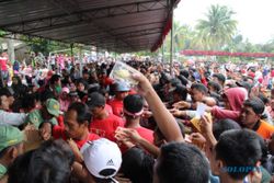 Festival Durian Klaten: Berdesak-Desakan Dahulu, Nikmati Duren Kemudian