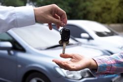 Siap-Siap, Nunggak Cicilan Kredit Kendaraan Bisa Ditarik Leasing Tanpa Pengadilan