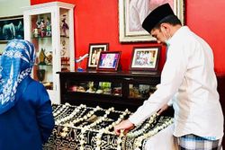 Wasiat Ibu Jokowi: Jangan Lupa Wakaf ke Masjid!