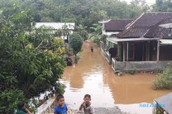 Banjir Wonogiri: Hujan Deras, Puluhan Rumah di Pracimantoro Kebanjiran