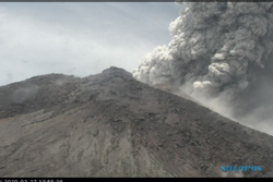 Gunung Merapi Erupsi Lagi Pagi Ini, Jarak Aman 3 KM dari Puncak