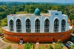 Masjid Kapal Semarang Nan Instagramable...