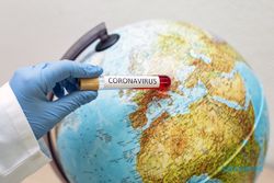Kisah Ibu 43 Tahun Rela Jadi Kelinci Percobaan Vaksin Corona
