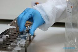 Penelitian di Wuhan: Virus Corona Bertahan di Fasilitas Umum Berjam-jam