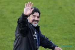 Legenda Sepak Bola Diego Maradona Meninggal Dunia