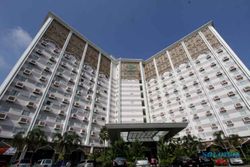 Ulang Tahun Ketujuh, Syariah Hotel Solo Bantu Makanan Ponpes